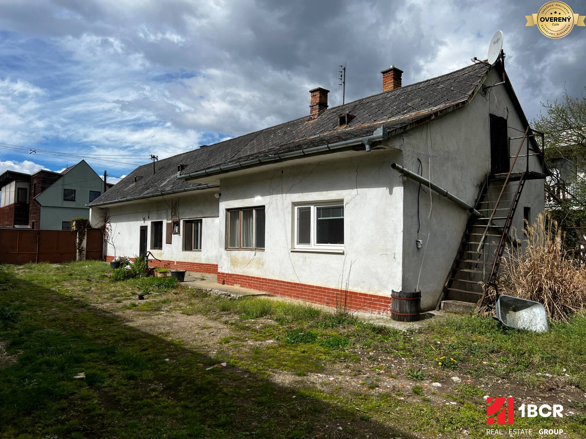 915 M2 POZEMOK, STAVEBNÝ, VÝBORNÁ LOKALITA, VEĽKÝ BIEL