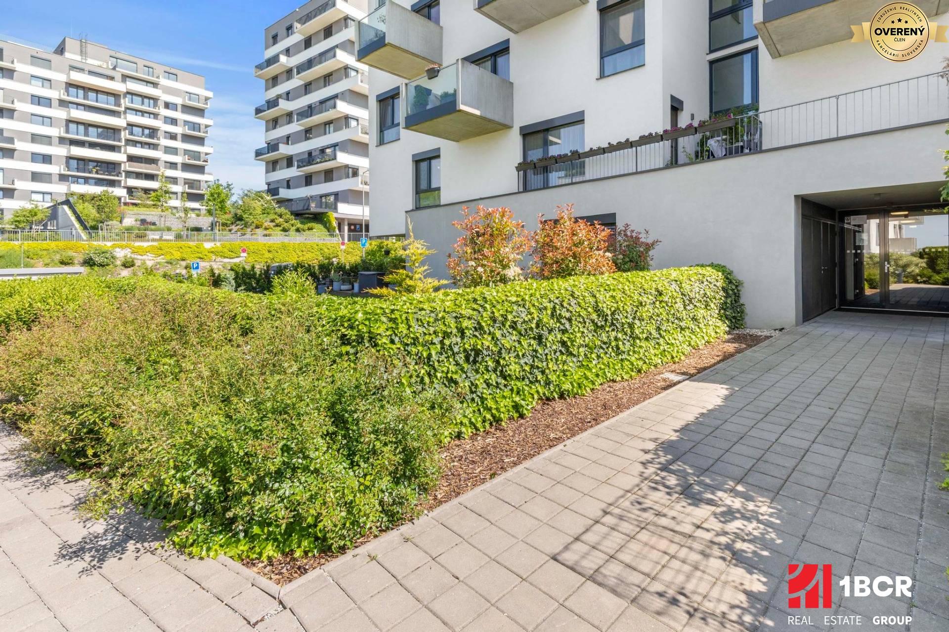 PROJEKT ZÁHRADNÉ VILY