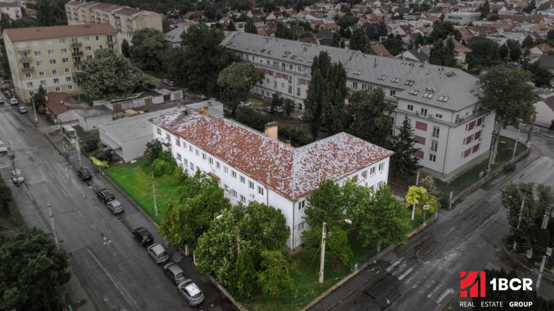 AMBULANCIE NA PRENÁJOM, PARKOVANIE, NOVO ZREK. PRIESTORY, TRNÁVKA