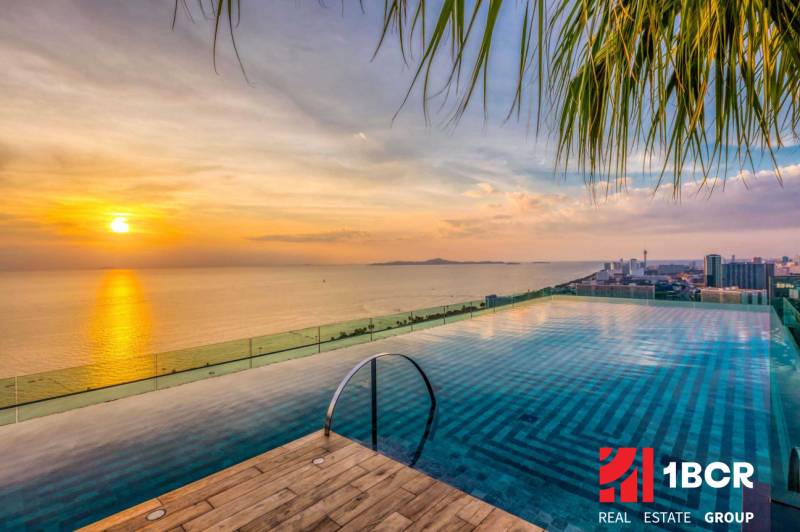 THE RIVIERA JOMTIEN PATTAYA