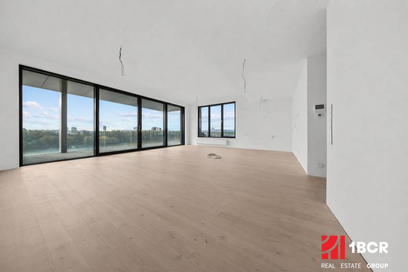 obývacia izba s kuchyňou