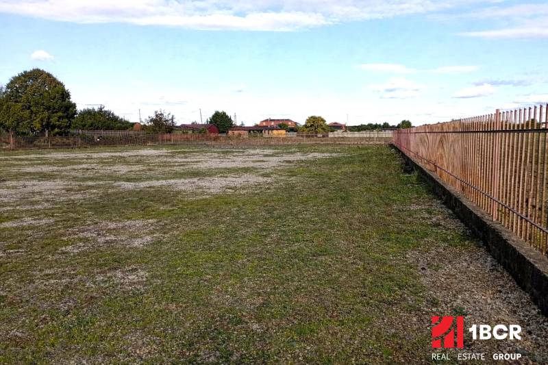 veľký komerčný pozemok V. Biel